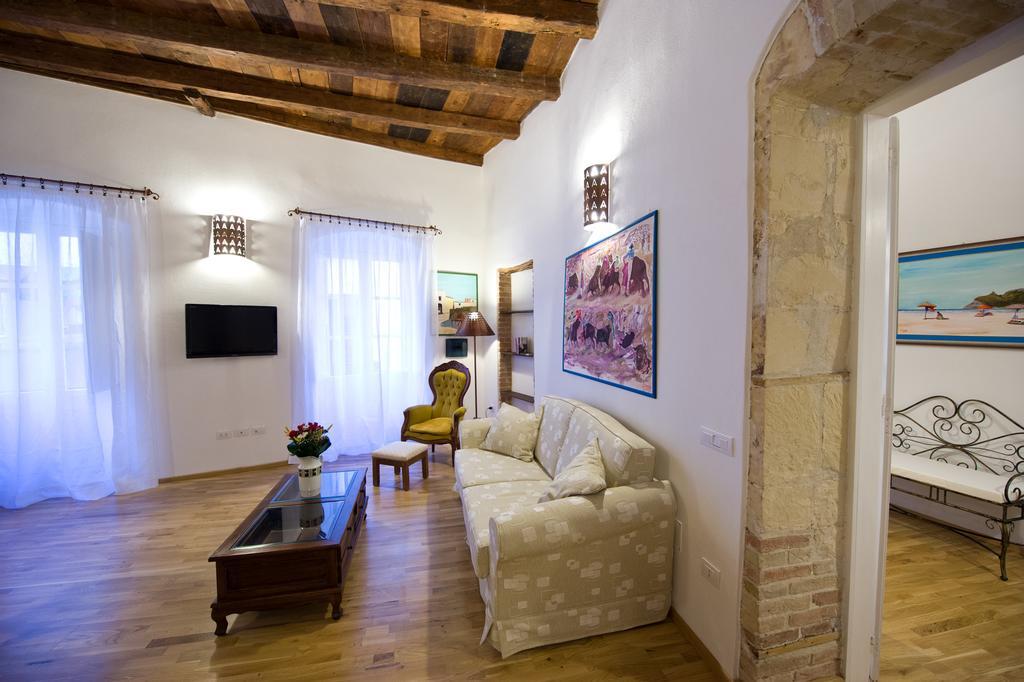 קליארי Castelletto Suites מראה חיצוני תמונה