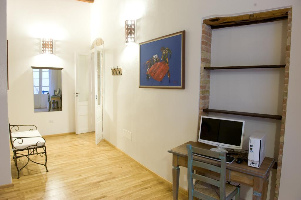 קליארי Castelletto Suites מראה חיצוני תמונה