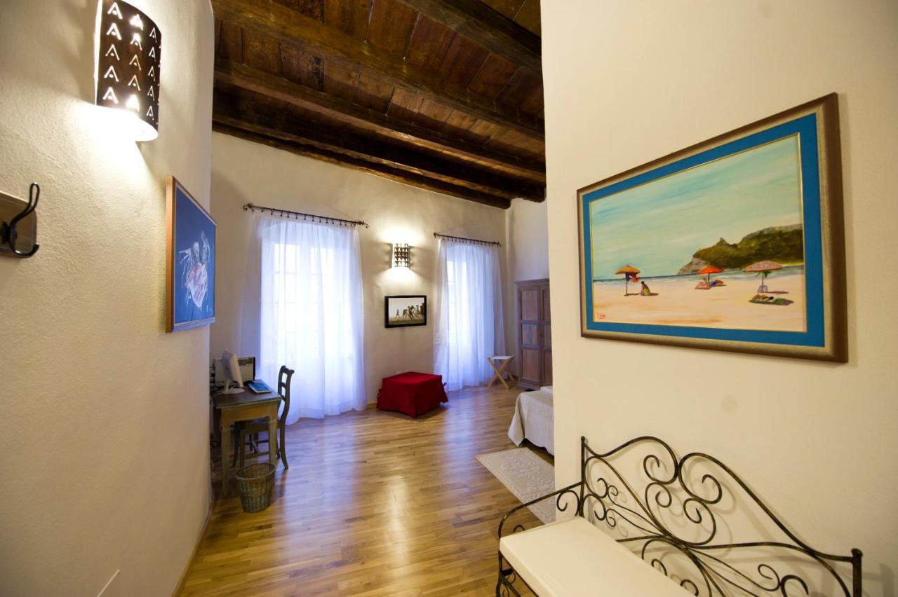 קליארי Castelletto Suites חדר תמונה